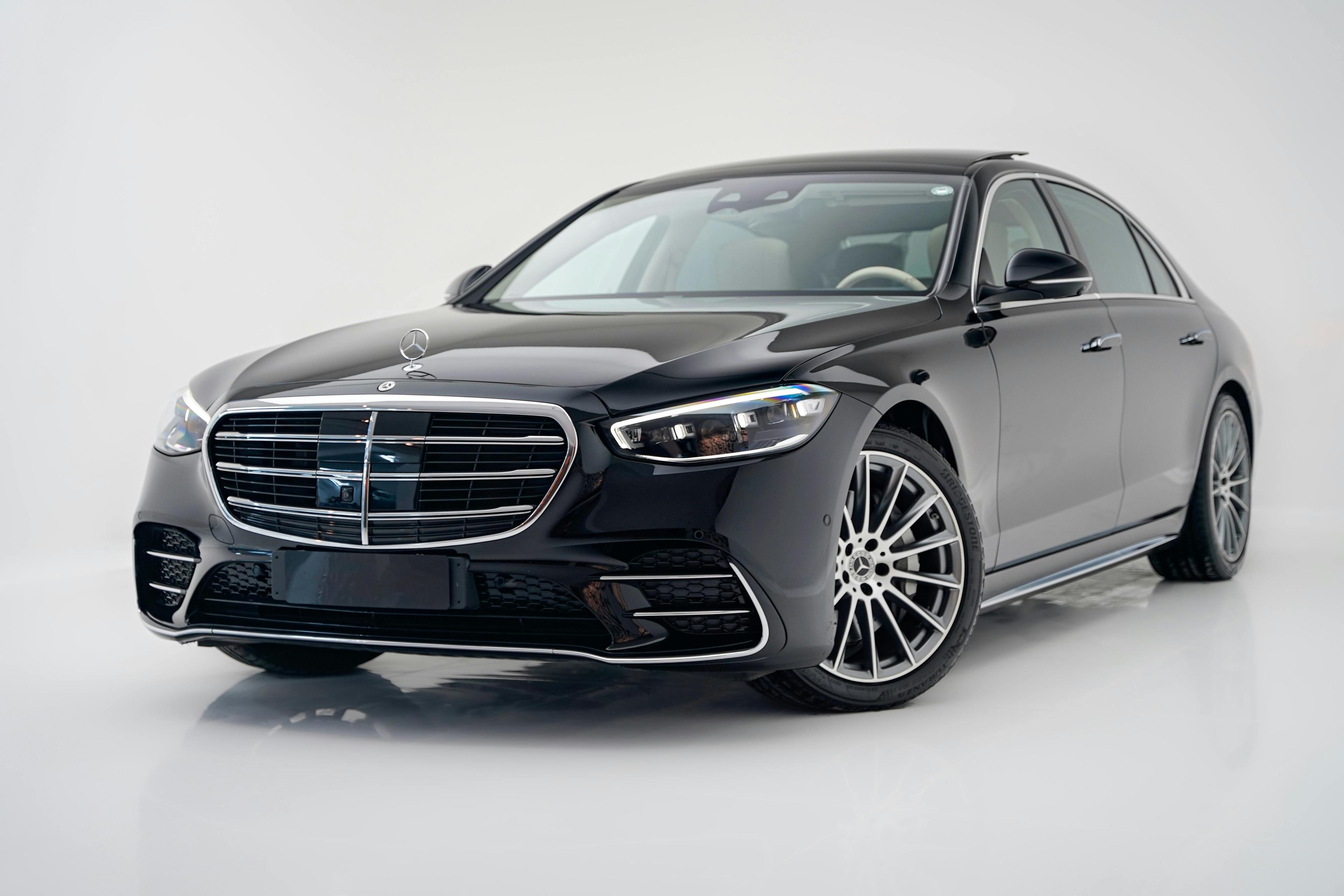 Luxury Sedan Mercedes S Class